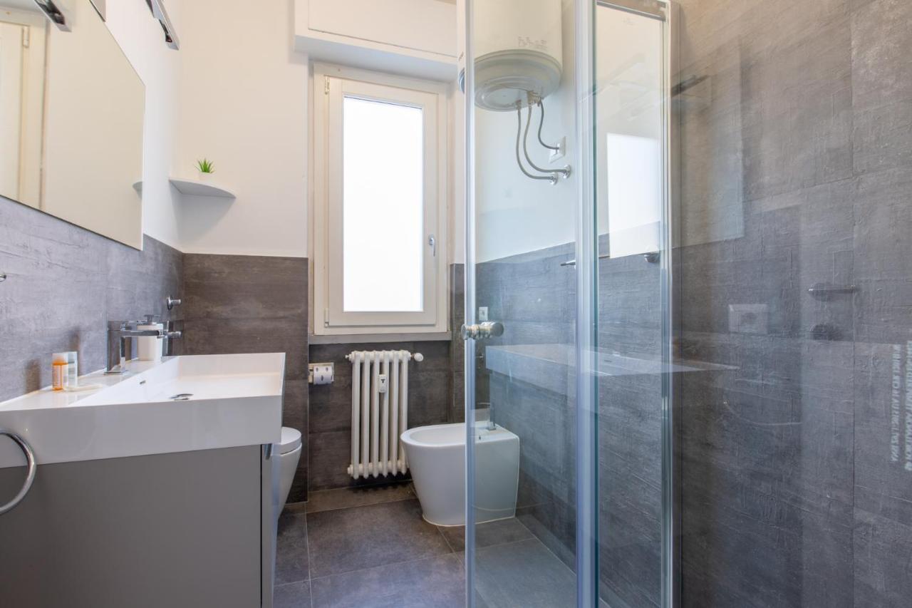 Italstay - Disciplini Apartment -10 Min Dal Duomo Milano Eksteriør billede