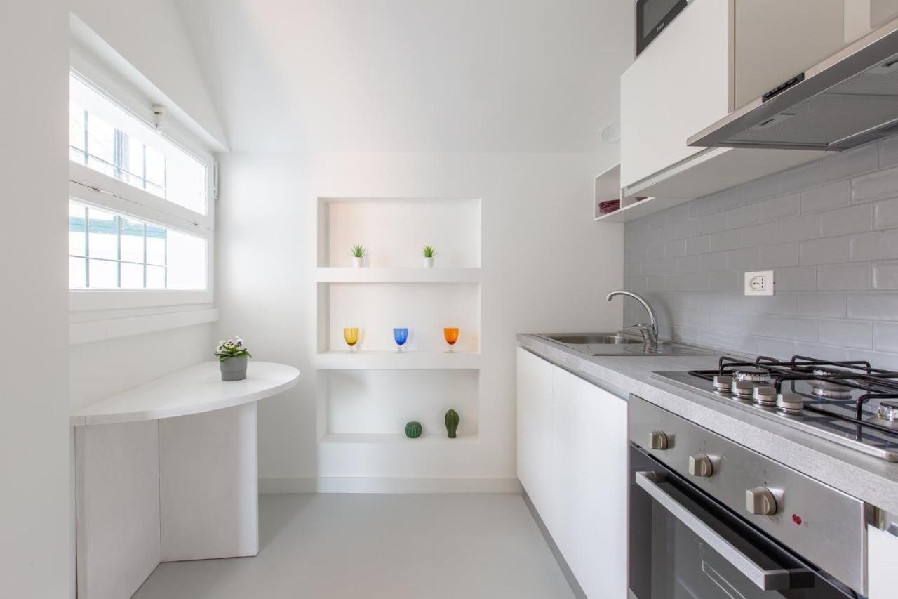 Italstay - Disciplini Apartment -10 Min Dal Duomo Milano Eksteriør billede