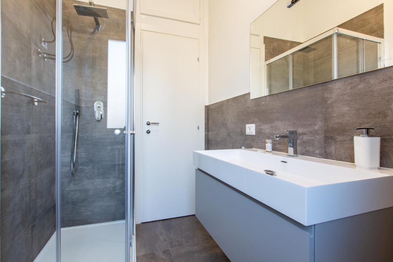 Italstay - Disciplini Apartment -10 Min Dal Duomo Milano Eksteriør billede